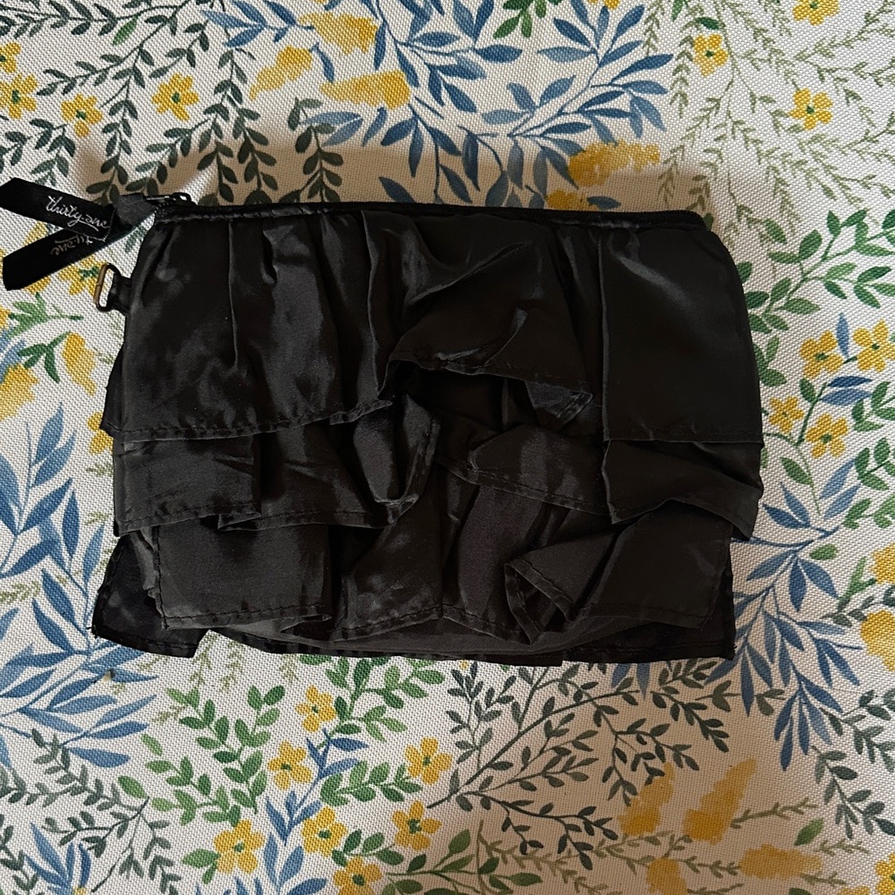 Thirty-One Black Satin Ruffled Makeup Organizer